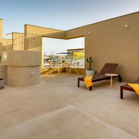 Princess Building W/ Pool By Lovelystay * Vila Real de Santo António