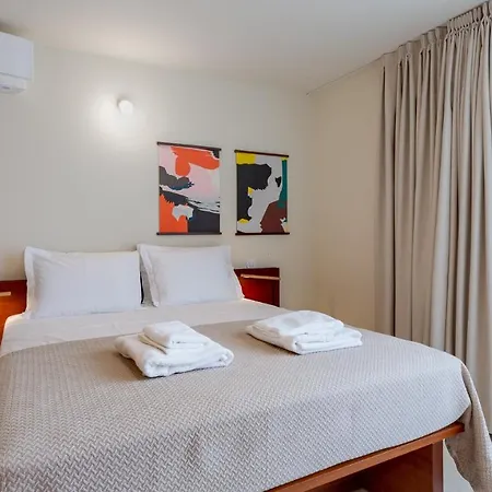 Apartment Princess Building W/ Pool By Lovelystay Vila Real de Santo António