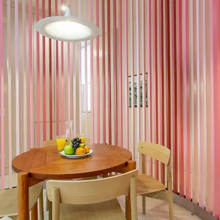Princess Building W/ Pool By Lovelystay Apartment *